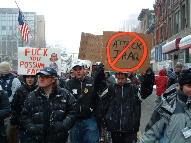 Young protesters sup...
