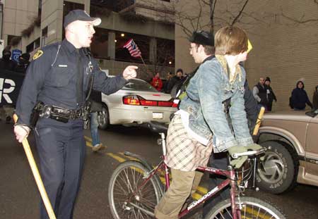 Screaming Cop...