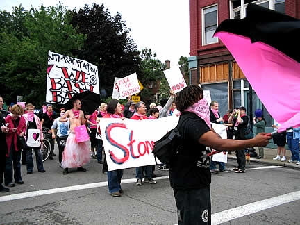 Anarcho flagger...