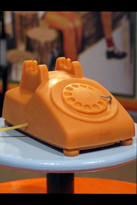mute telephone (soli...