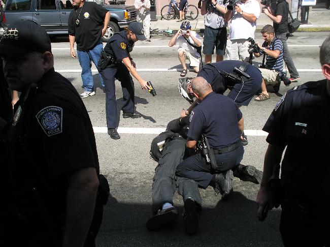 pgh police fire tase...