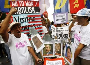 PHILIPPINES: Smith's...