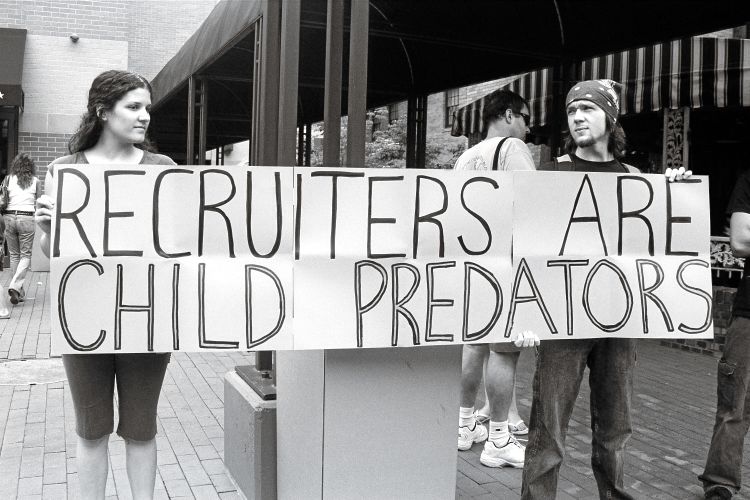 Confronting Navy Rec...